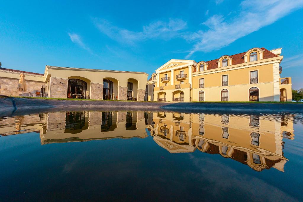 Domeniile Martinutzi Hotel Cardinal
