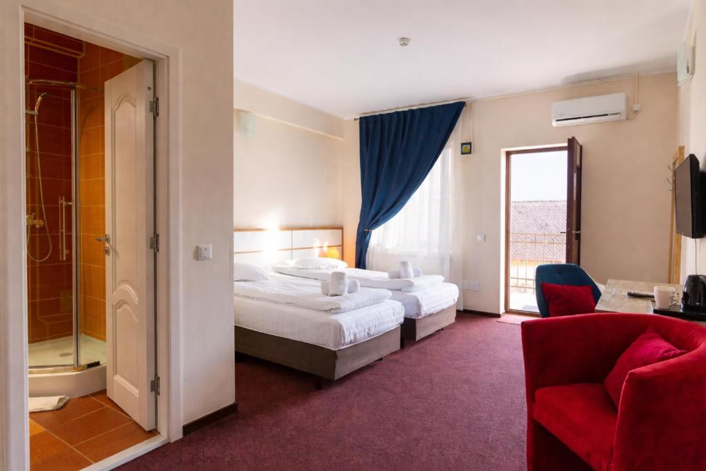 Long Street Hotel