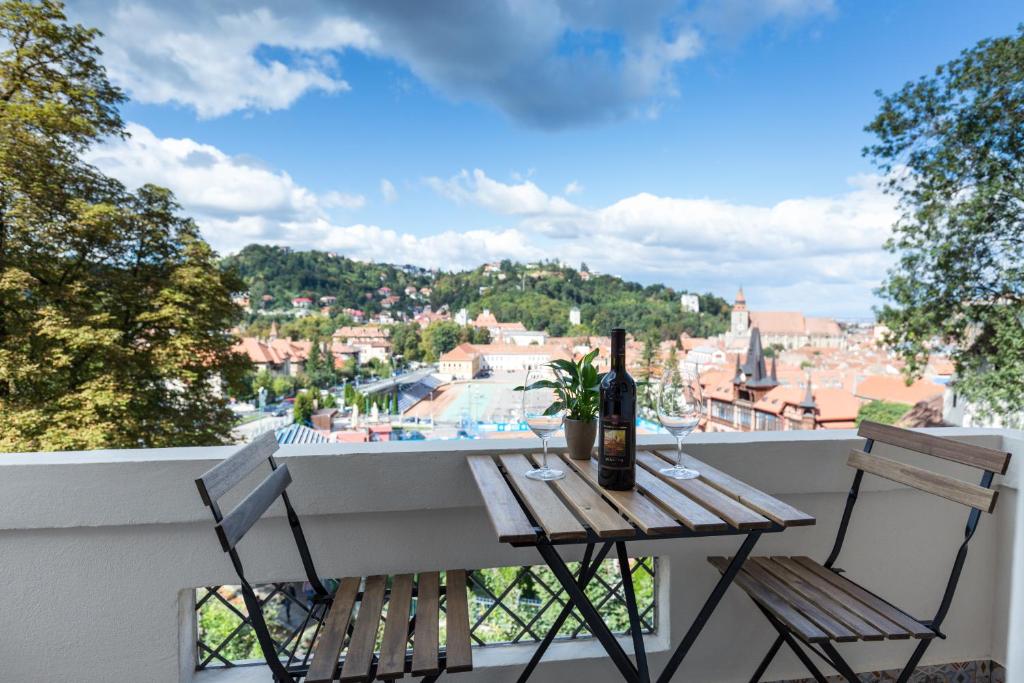 UpperHouse Suites & More