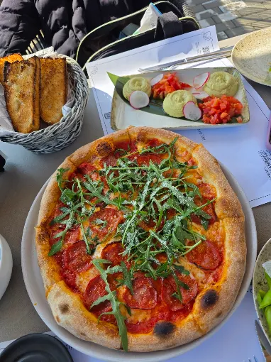 Dante Café & Dine