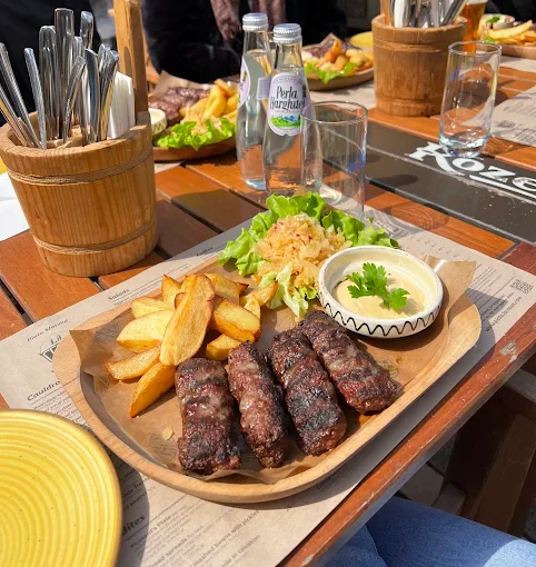 La Ceaun – Piața Sfatului